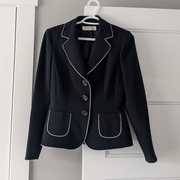Tahari Arthur S. Levine Tailored Blazer - Picture 1 of 7